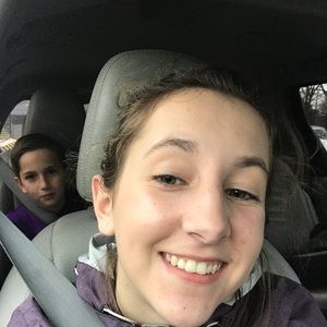 Meet your Posher, Juliana